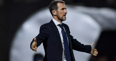Arruabarrena: «Esto fue un baño de realidad, el vestuario es un cementerio»