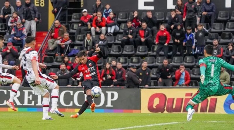 Primera Nacional: Patronato fue goleado por Colón, no sale del fondo y cada vez se hunde más